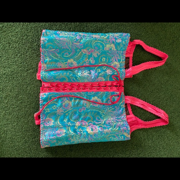 Ladies coursset shape wear - Picture 3 of 5